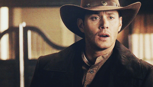 samwesson:  90-92/? caps - Supernatural 