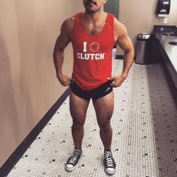 notlorenzo:  Leg zayyy. #Legs #Stache #Gains