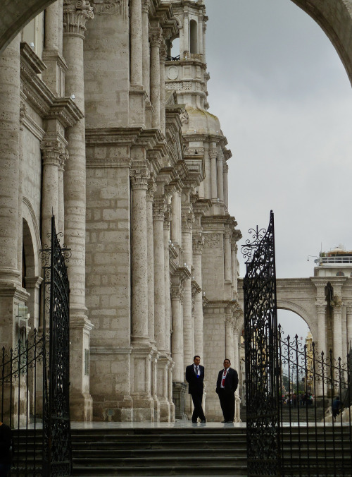 Entrada a la catedral, Arequipa, 2017.