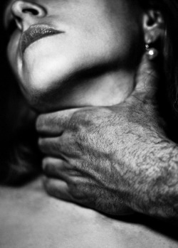 in-morpheus-arms:   ☸   All it takes is a firm grip on your throat as I rail you and &hellip;&hellip; You cum for me 💋