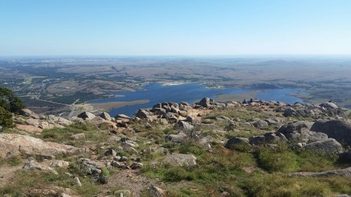 tara-tea-time:Hiking at Wichita Mountains in Oklahoma! Pictures don’t do it justice. There were buff