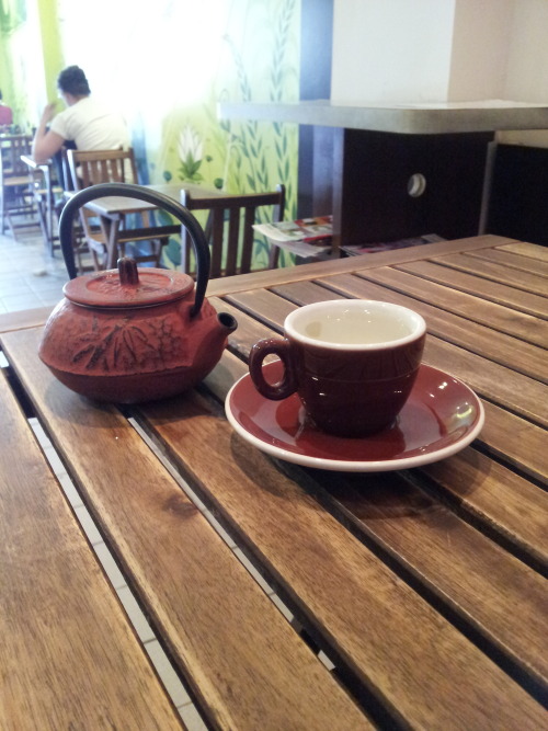 Cappuccino and Japanese Sencha Tea Date