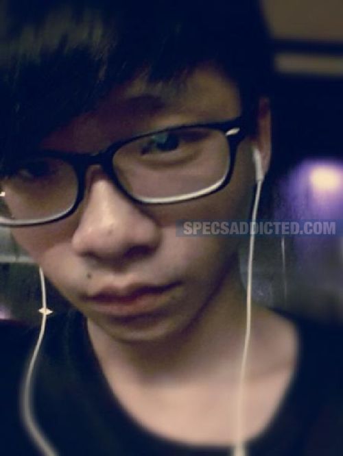 editorspecs: www.specsaddicted.com
