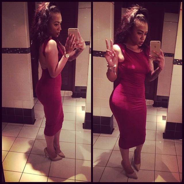 mividaebella:  She’s cool I guess #selfie 