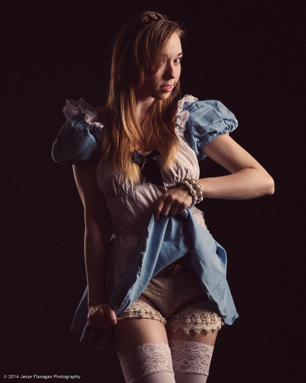 jesseflanagan:  With Taylor Haze as Alice in MyNawshi ropeRigging/photos by Jesse