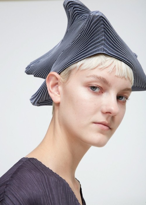 Who needs this Guinan hat? It’s on sale for just $264. (Thanks, Laurel!)