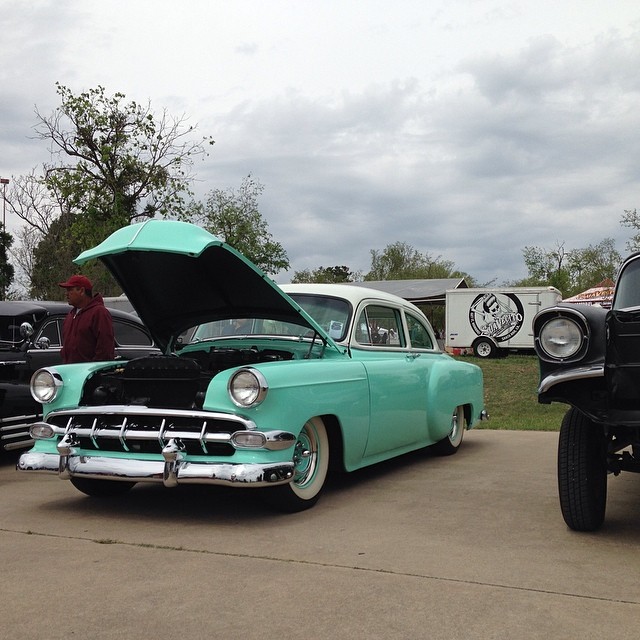 suavecitopomade:  Rain or shine @lonestarroundup draws in a huge crowd! It’s the