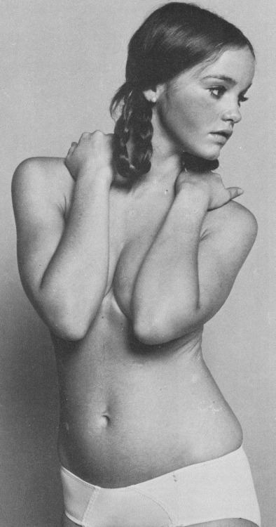 eroticaretro:  The Hardy Boys/Nancy Drew Mysteries (and later Dynasty) star Pamela Sue Martin, in a series of nude shots captured on the advent of her acting career; published in Cheri Magazine, March 1978. 