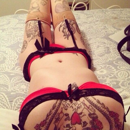 Porn photo sexytattooedgirls:  www.sexytattooedgirls.co.uk