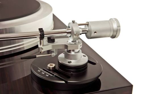 vinylkillsmp3:   EAT Forte S turntable in Makassar wood.https://www.facebook.com/olivier83120