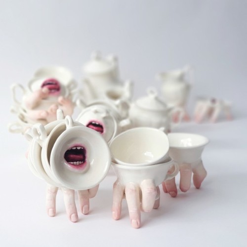 manticoreimaginary: Parted Ceramic Mouths and Clenched Hands Enliven Tea Sets by Ronit Baranga