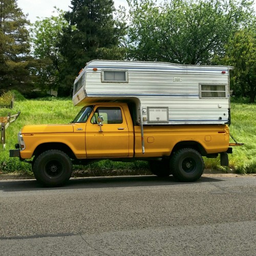 thatyellowvolvoguy:  rusty-ford:  Picked this slide in camper up for 300 bucks. It’s got a few