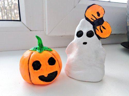 My new handmade thingies - a pumpkin and a ghost - feat. my pervious creations: Timmy & Hickory