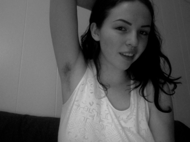 beetledrink:  ~manicure my eyebrows like crazy but too lazy to shave my pits~ 