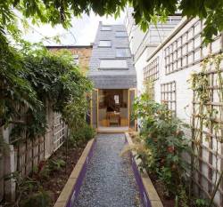  living large in small spaces: slim house, clapham, london/alma-nac via: yellowtrace 