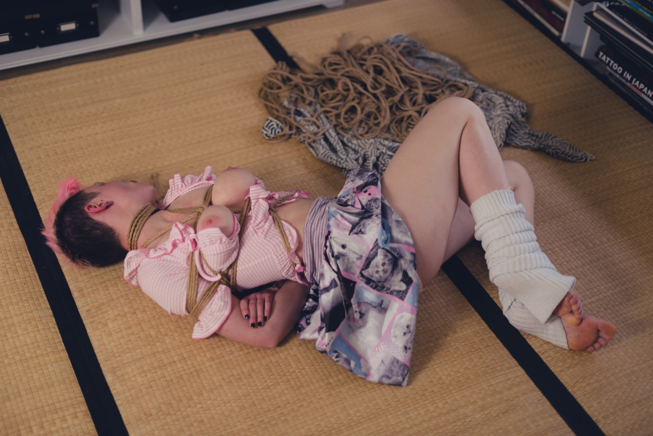 strictly-dirtyvonp:  With Hirudinea Floor play and shame…