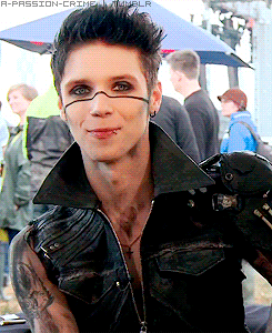 OMG I Love Black Veil Brides There Songs Are Beautiful I Like How They Can Make A Song Catchy And Have