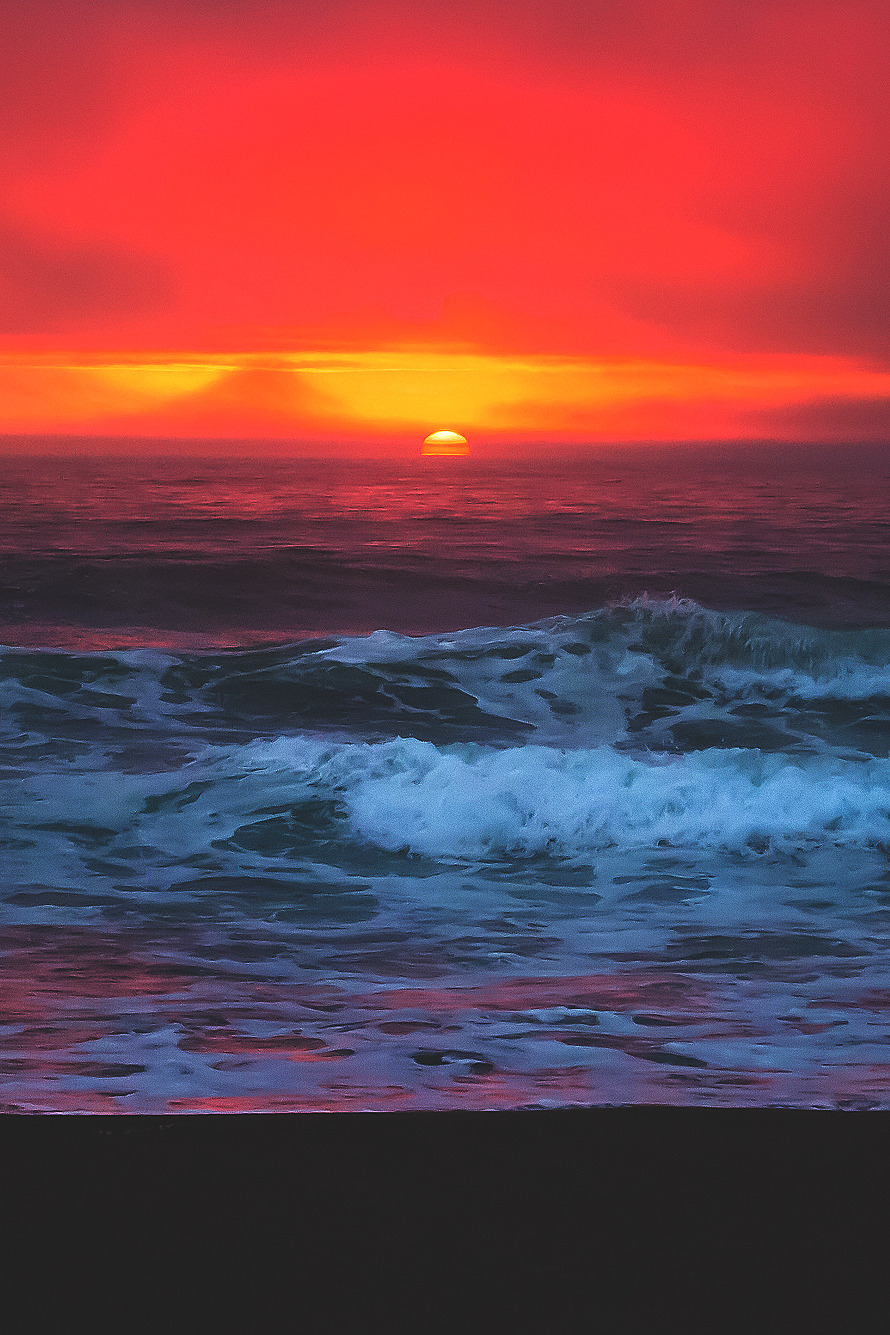wavemotions:  An Oregon Coast Sunset