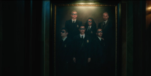 RC watches Umbrella Academy: We Only See Each Other At Weddings and Funerals (1x01)On the twelfth ho