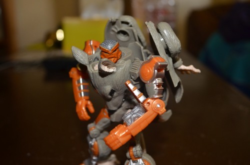 Some more in-hand images of generations Rattrap.