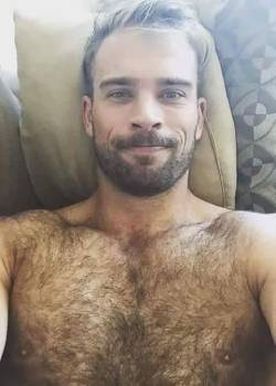 redhotbearsd: hot4hairy2:  Tommy H O T 4 H A I R Y (2.0) Hot4Hairy2 | Tumblr Message | Twitter Email Message | Archive  | Follow HAIR HAIR EVERYWHERE!    I love a man whose chest hair is so thick that my tongue has to hunt for his nipples! 
