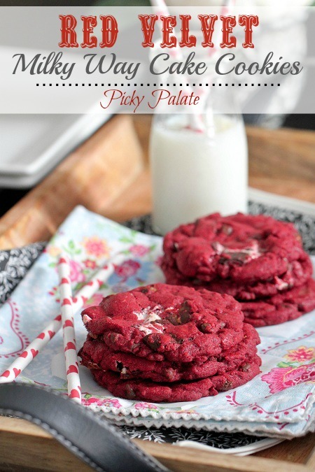 gastrogirl:  red velvet milky way cake cookies. 