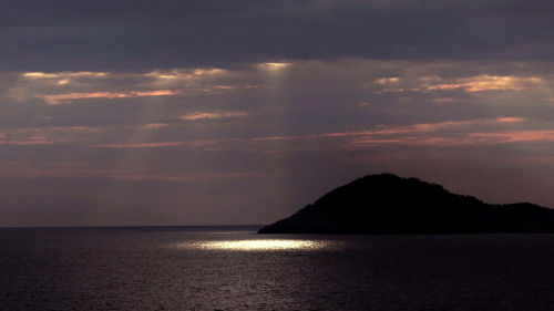 sunset on the island of mljet, 2016by @raeubertoechter