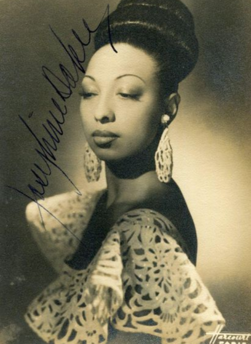 Josephine Baker portrait Harcourt Studio, Paris :: African American dancer and singer Josephine