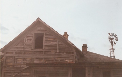 thecogirl:  Love old buildings like this!!!