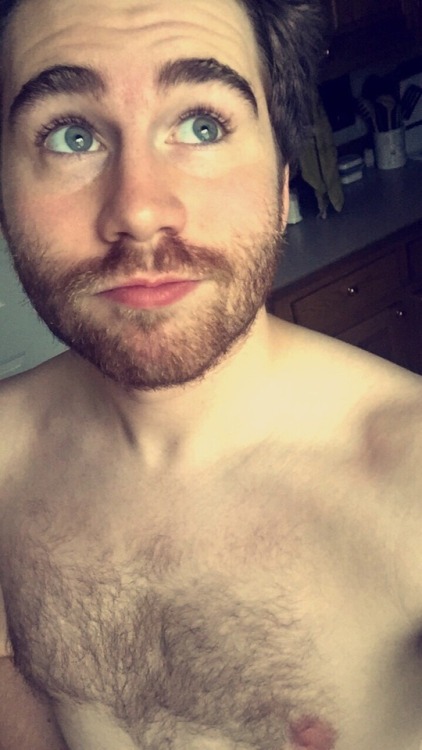 anthonyfofanthony:Sometimes gloomy Tuesdays at home are all you need ✨