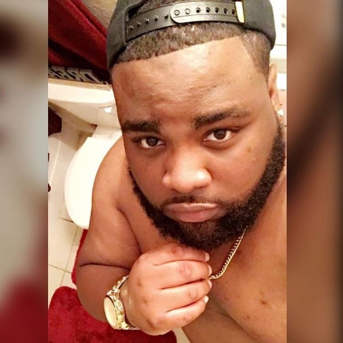 blaqcaezar1:    SEXY     BIG    BOY