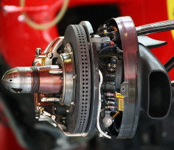 tougeknights:  beautifullyengineered:  Ferrari F10 Braking System  Porn