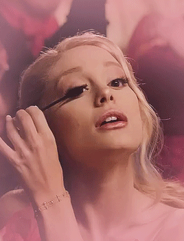 ARIANA GRANDE As GLINDA In WICKED (2024)