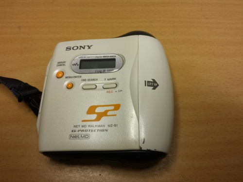 Sony MZ-S1 Portable Minidisc Recorder, 2002