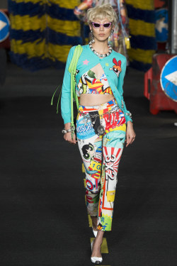 koreanmodel:  Soo Joo - Moschino Spring 2016 MFW 