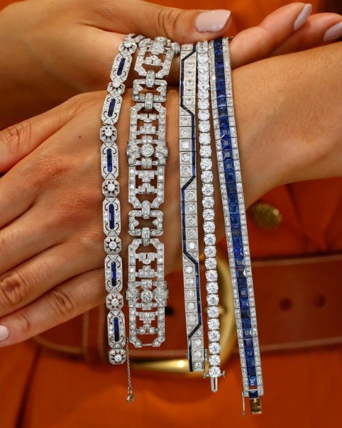 Simple and elegant lines of these bracelets are surely attractive. All of them are up for auction th