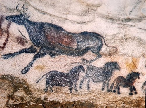 Some of the first photographs ever taken inside the Lascaux caves (France, 1947).