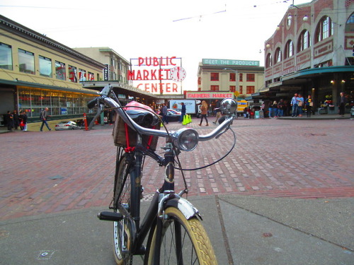 3speedseattle: Three Speed April 4/12 Challenge: Coffee Hot Chocolate Outside Total Miles: 9.5 Bicyc