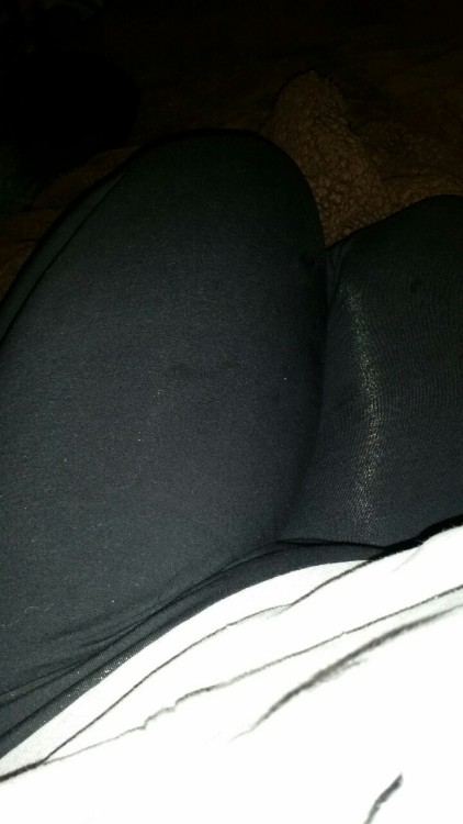 laurieshouse: Lazy night in a hoodie and leggings Forgot wet pussy