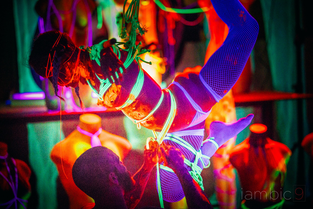 usmcdom:  kuromi1313:  fred-rx: performing InTension with @myfaerielove in phoenix.
