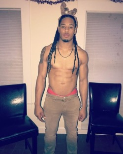 lamarworld1:  Quincy Giles bulge 