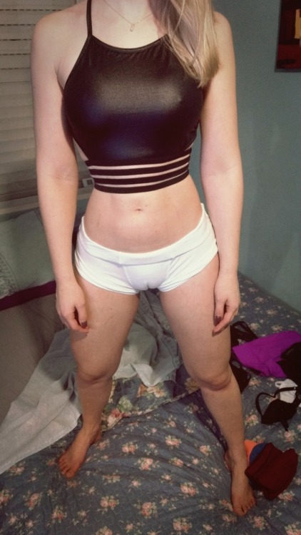 Sex ourhornylittlethoughts: Gym clothes. How pictures