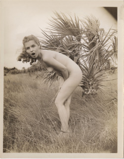 vintage-hotties:  Unknown Model, ca. 1940’s 