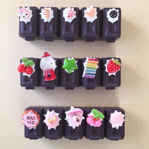 More cute chocolate pill cases! Yes, I know they are only 5 days, they don&rsquo;t seem to make 