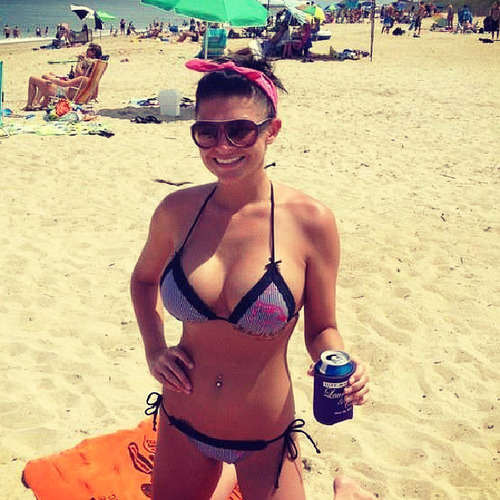 bikini-instgm: More Bikini Girls : bit.ly/19mHOqq