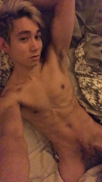 allhapa: Follow @allhapa!Follow me on Instagram:@joshkdowdSnapchat:jkdowd0603This cutie is too delic