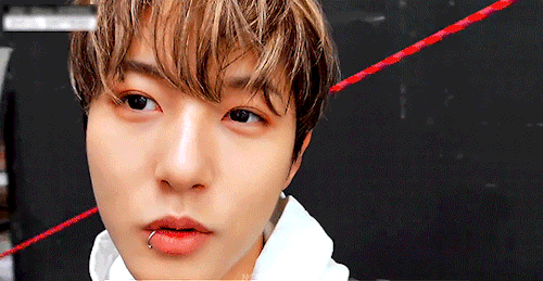 renjun ✗ lip ring // smcu express jacket behind #renjun#huang renjun#nct#nct dream#nct 2021#nctinc#nctcreations#renjungifs#nctgifs #cee.gifs #itsnctsworld#going feral #im not even really into piercings but if its a neo..... its hot...... simple as.....