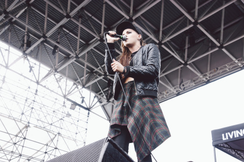 PVRISWarped Tour 2015July 17, 2015 Toronto, On.lynngvnn thisispvrisInstagram/Twitter/Facebookwww.sab