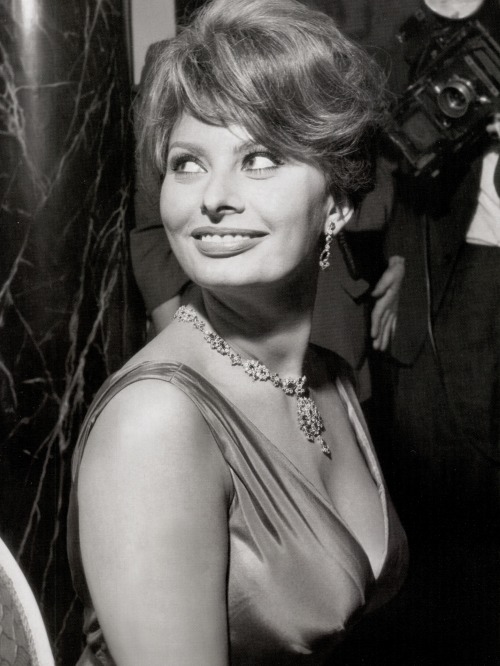 ladybegood:Sophia Loren, 1960