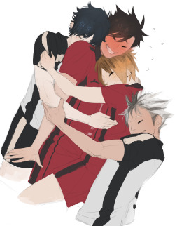 eicinic:  they love sandwiching kuro… 